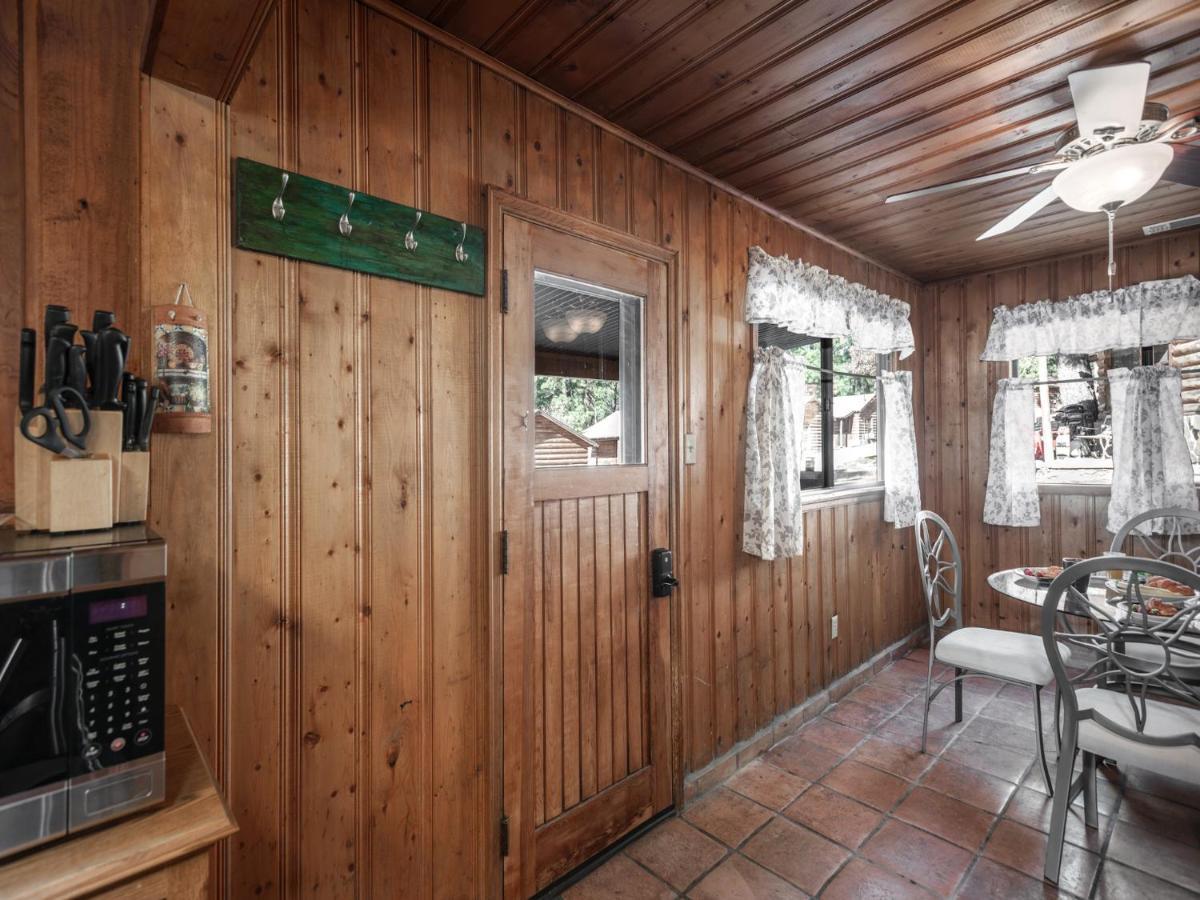 Alpine Cabin, 3 Bedrooms, Deck, Sleeps 8 Ruidoso Exterior foto