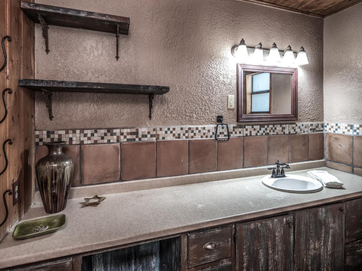 Alpine Cabin, 3 Bedrooms, Deck, Sleeps 8 Ruidoso Exterior foto
